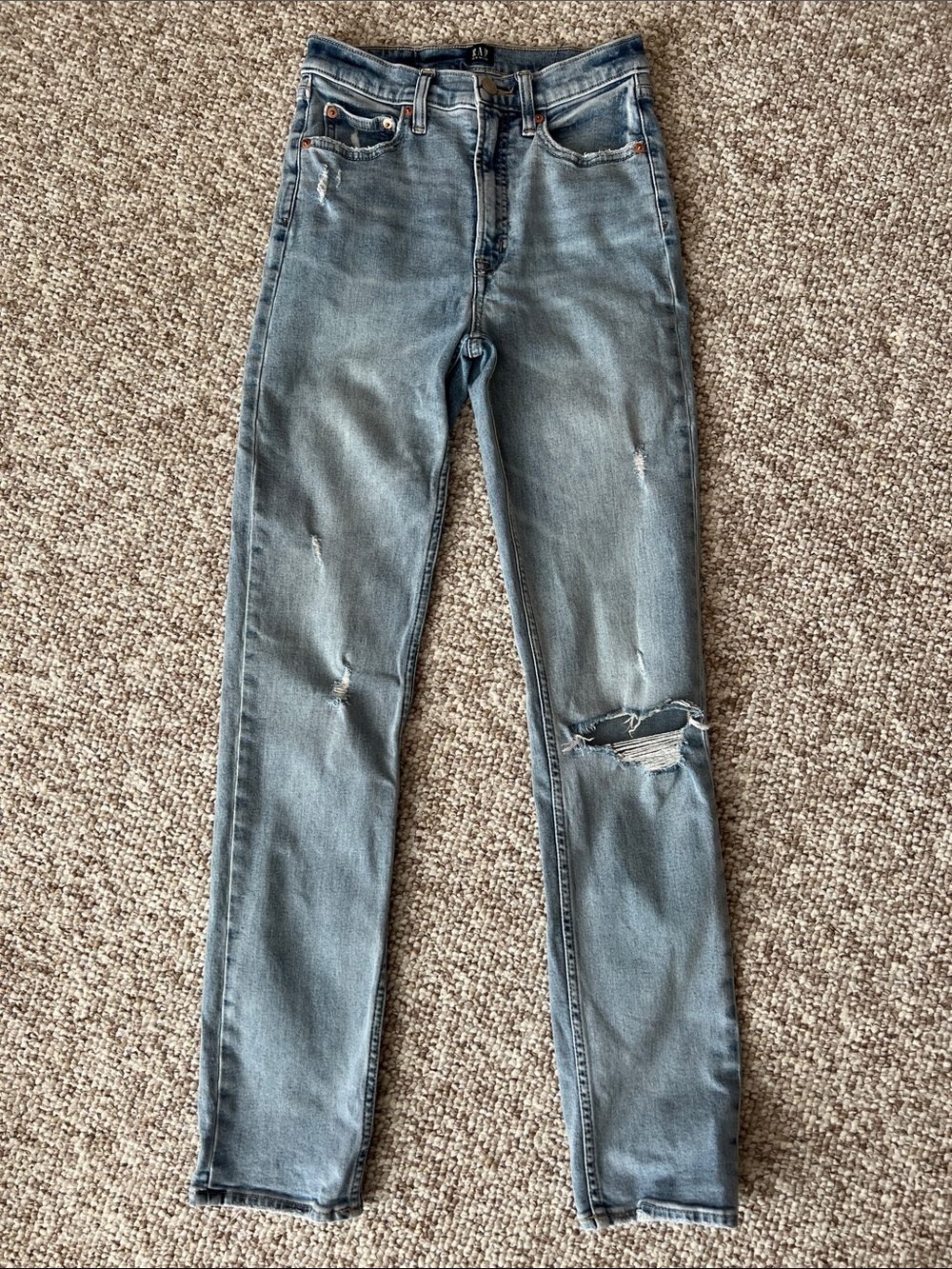 Gap 1969 High-Rise Cigarette Light Wash Distressed Skinny Jeans 2/26 Tall